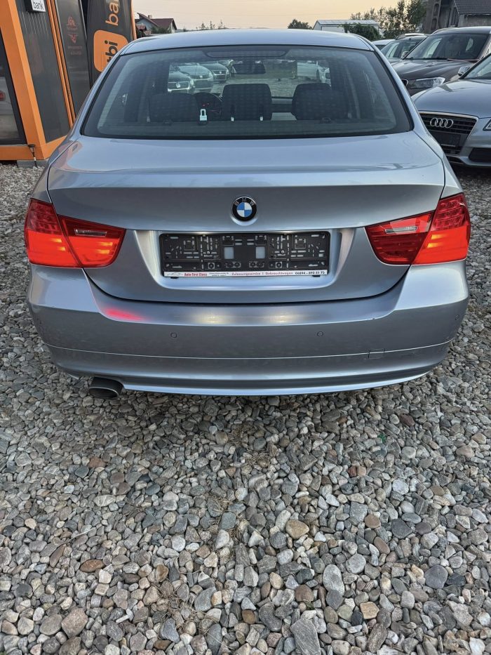 Bmw 318D 2009 - imagine 9